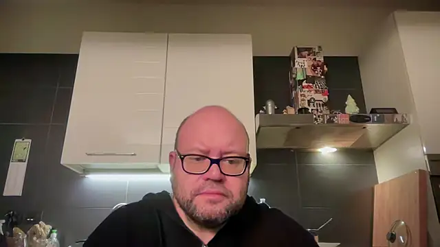 Snapshot of theitalianbear chatting on 03/06/26, 01:00 theitalianbear online show from 03/06/26, 01:00