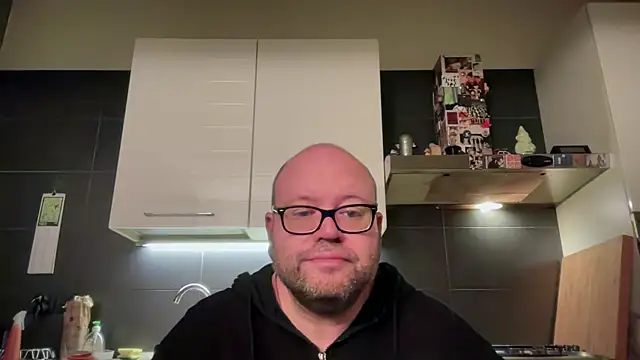 Snapshot of theitalianbear chatting on 03/31/26, 03:30 theitalianbear online show from 03/31/26, 03:30