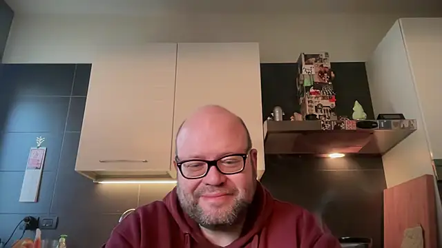 Snapshot of theitalianbear chatting on 02/07/26, 06:54 theitalianbear online show from 02/07/26, 06:54