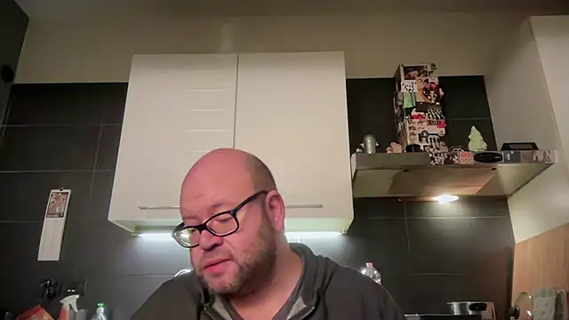 theitalianbear online show from 11/28/25, 05:18