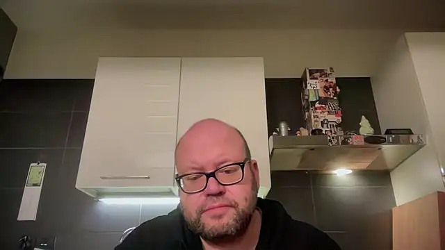 Snapshot of theitalianbear chatting on 03/09/26, 02:15 theitalianbear online show from 03/09/26, 02:15