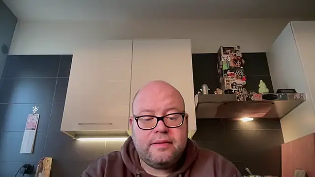 Snapshot of theitalianbear chatting on 02/24/26, 06:14 theitalianbear online show from 02/24/26, 06:14