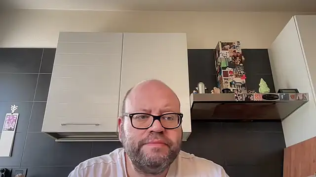 Snapshot of theitalianbear chatting on 04/09/26, 08:31 theitalianbear online show from 04/09/26, 08:31