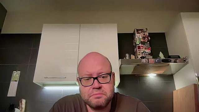 theitalianbear online show from 05/05/26, 01:52