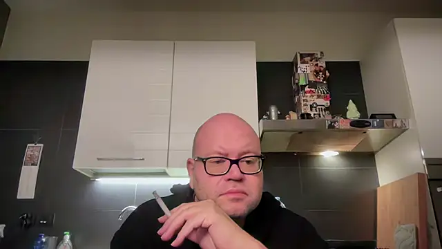 theitalianbear online show from 10/21/25, 02:55