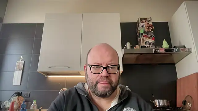 theitalianbear online show from 10/17/25, 10:07