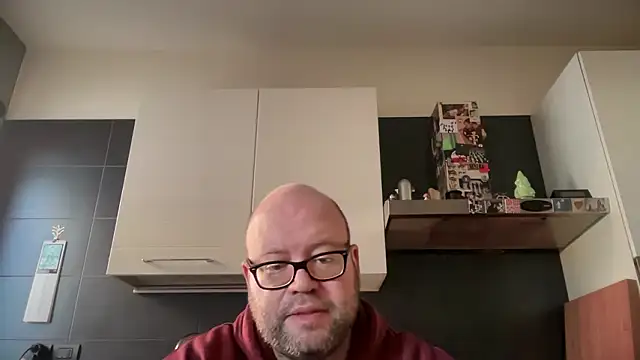 Snapshot of theitalianbear chatting on 02/02/26, 03:00 theitalianbear online show from 02/02/26, 03:00