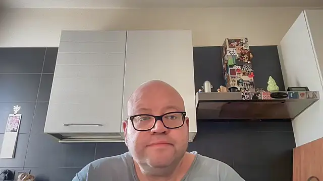 theitalianbear online show from 04/26/26, 07:38