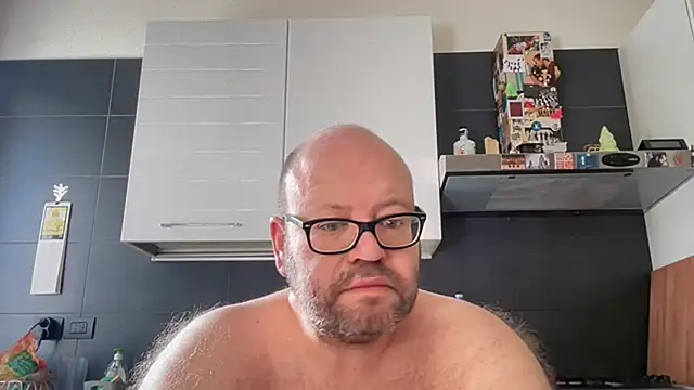theitalianbear online show from 07/05/26, 07:04