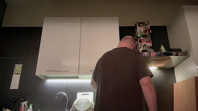 theitalianbear online show from 05/04/26, 02:59