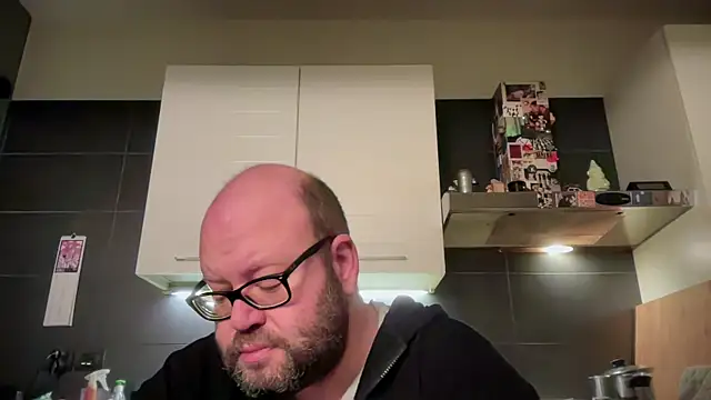theitalianbear online show from 04/23/26, 03:13