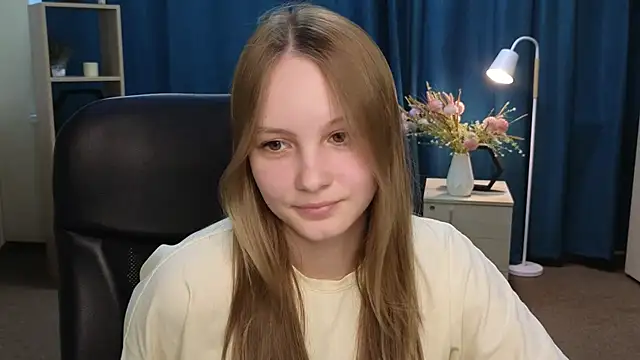 LeighStahl online show from 07/28/26, 03:47