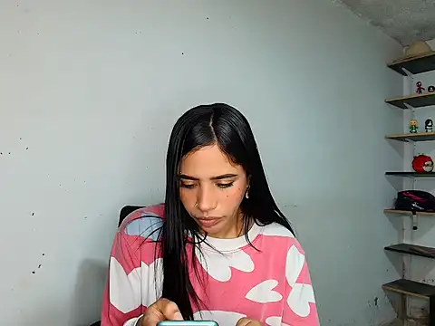 Hazel pretty online show from 07/26/26, 05:36