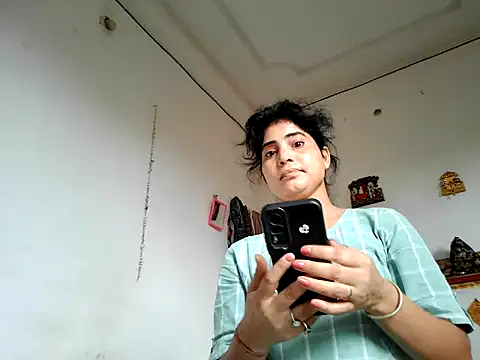 POJA SHARMAA online show from 07/31/26, 05:29