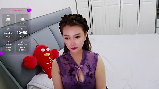 LucyLin-d2 online show from 07/27/26, 07:48