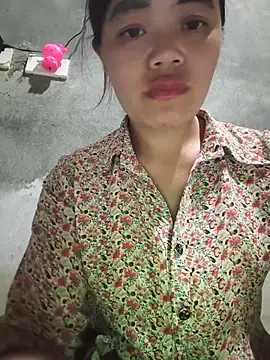 Thuy-top online show from 07/27/26, 01:40