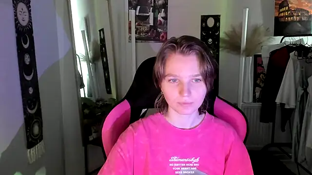 VivienneNoirr online show from 07/31/26, 08:03