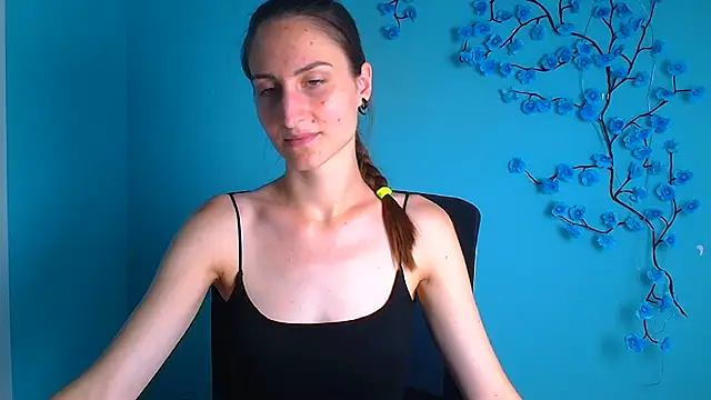 Just Julie  online show from 08/06/26, 11:38