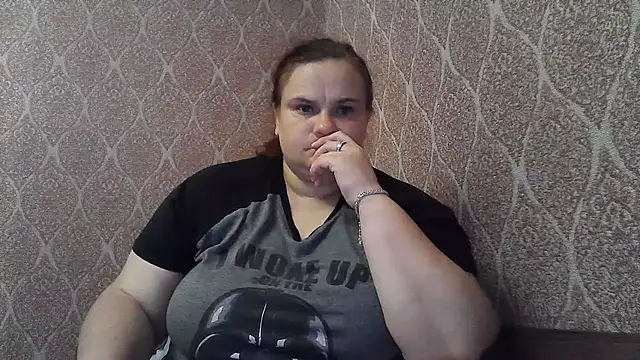 DollyGersonnn online show from 07/27/26, 07:43