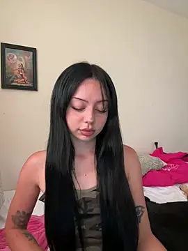 Snapshot of SierraXX chatting on 07/28/26, 03:32 SierraXX online show from 07/28/26, 03:32