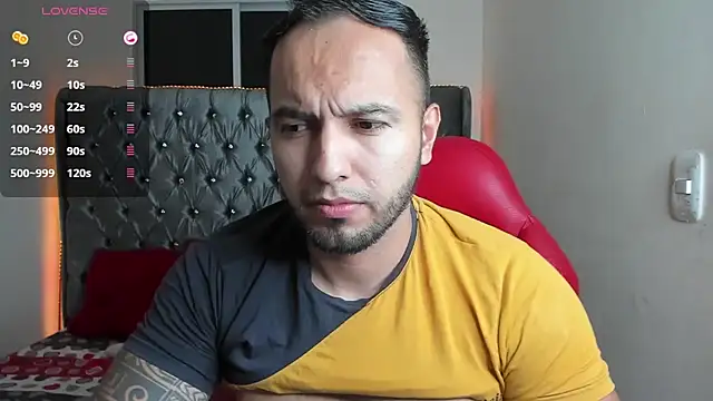 Snapshot of mrloganfuck1 chatting on 06/17/26, 05:51 mrloganfuck1 online show from 06/17/26, 05:51