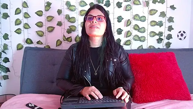 isabella black1 online show from 08/03/26, 10:25