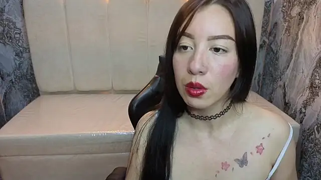 Snapshot of Camila_Noire_v chatting on 07/31/26, 07:55 Camila Noire v online show from 07/31/26, 07:55