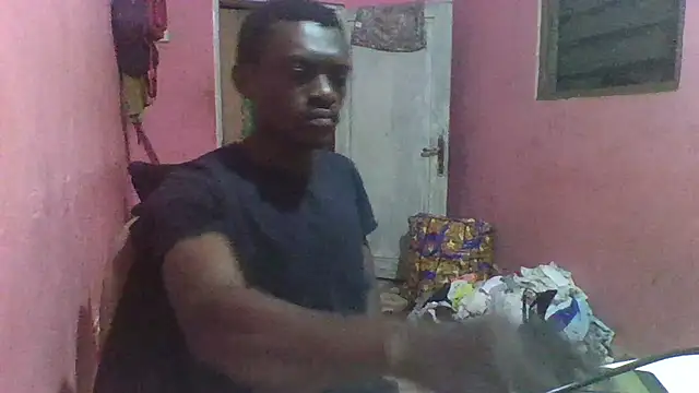 Snapshot of blakkvirus chatting on 10/15/25, 04:22 blakkvirus online show from 10/15/25, 04:22