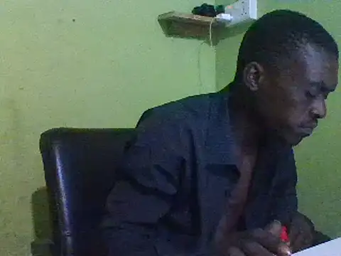 Snapshot of blakkvirus chatting on 03/05/25, 03:40 blakkvirus online show from 03/05/25, 03:40