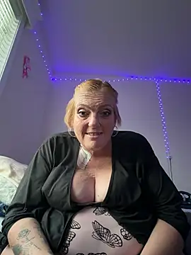 Erizzle87 online show from 08/06/26, 03:12