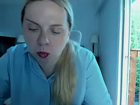 I LOVE YOUUU online show from 07/31/26, 02:33