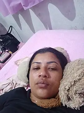Snapshot of japinha_da_midia chatting on 07/31/26, 11:02 japinha da midia online show from 07/31/26, 11:02