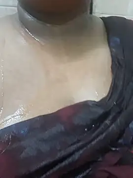 Snapshot of tamilfathima chatting on 08/02/26, 03:10 tamilfathima online show from 08/02/26, 03:10