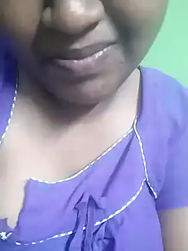 Snapshot of tamilfathima chatting on 08/01/26, 04:43 tamilfathima online show from 08/01/26, 04:43
