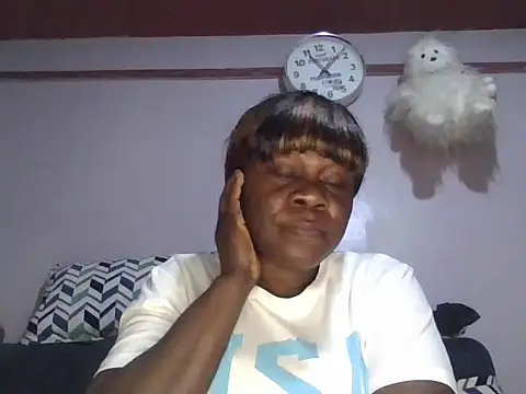 Snapshot of maggy0710 chatting on 08/04/26, 10:25 maggy0710 online show from 08/04/26, 10:25