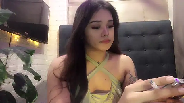 Snapshot of FoxxyJesa chatting on 05/17/26, 03:12 FoxxyJesa online show from 05/17/26, 03:12