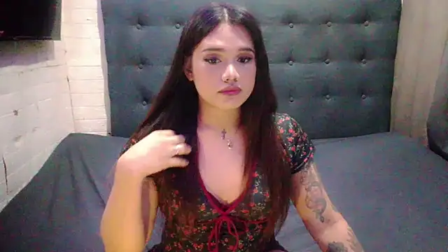 Snapshot of FoxxyJesa chatting on 06/07/26, 03:17 FoxxyJesa online show from 06/07/26, 03:17