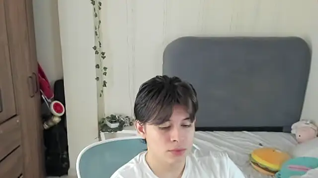 Snapshot of Felixxsexx chatting on 07/31/26, 07:11 Felixxsexx online show from 07/31/26, 07:11