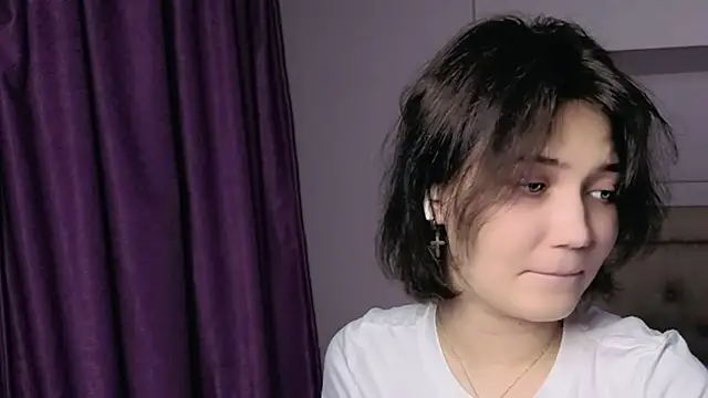 Snapshot of cute__caprice chatting on 08/03/26, 05:08 cute caprice online show from 08/03/26, 05:08