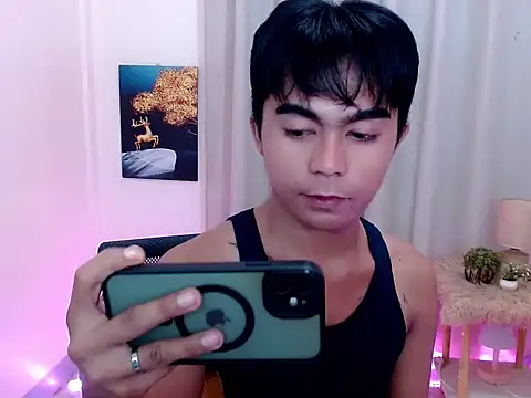 Xyrien Miller online show from 07/30/26, 10:25