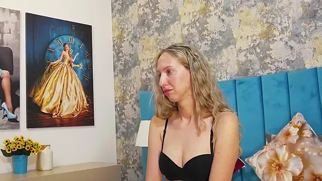 TracyReidd online show from 08/05/26, 05:45