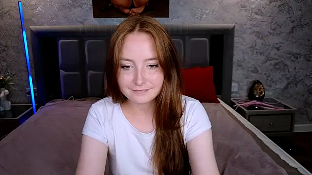 Snapshot of Eva_Howard chatting on 08/03/26, 09:04 Eva Howard online show from 08/03/26, 09:04