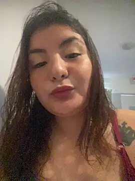 Snapshot of SofiaDinamita chatting on 08/04/26, 04:44 SofiaDinamita online show from 08/04/26, 04:44