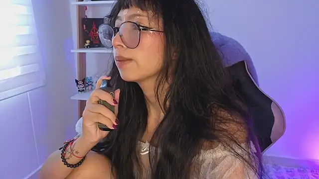 Snapshot of Yommi_winx_ chatting on 08/02/26, 04:59 Yommi winx online show from 08/02/26, 04:59