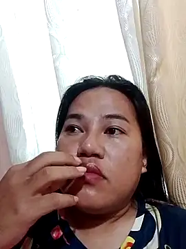 Snapshot of Andrea0414 chatting on 06/14/26, 11:39 Andrea0414 online show from 06/14/26, 11:39