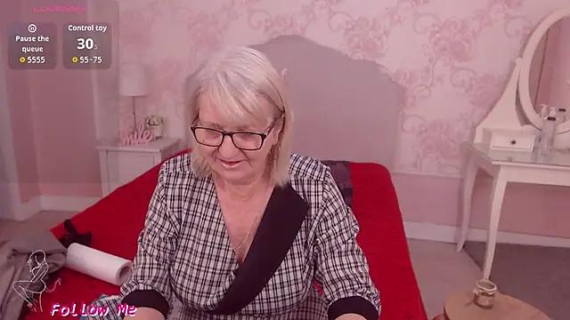 LadyAlana online show from 05/02/26, 10:15
