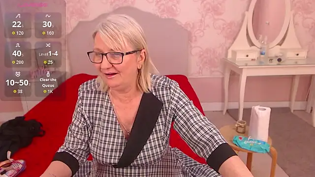LadyAlana online show from 04/21/26, 10:27