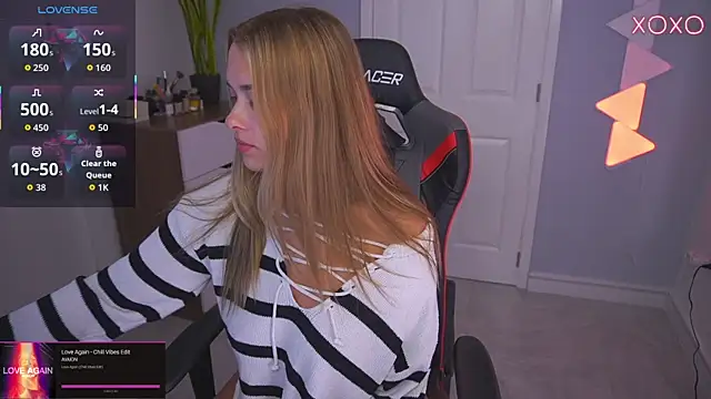 DanikaDillan online show from 01/10/26, 12:50