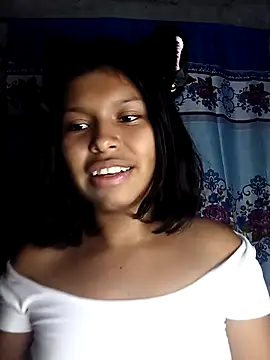 Snapshot of barbaraoficial chatting on 08/06/26, 04:02 barbaraoficial online show from 08/06/26, 04:02