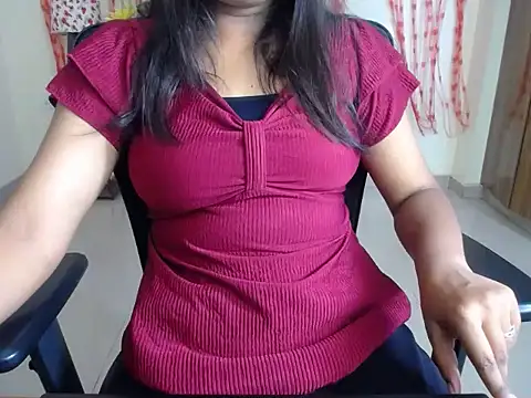 shy girll01 online show from 08/02/26, 06:23